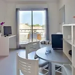Le Fonserane - Vacanceole Отель