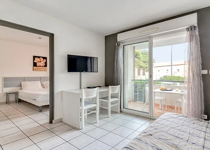 Le Fonserane - Vacanceole Hotel